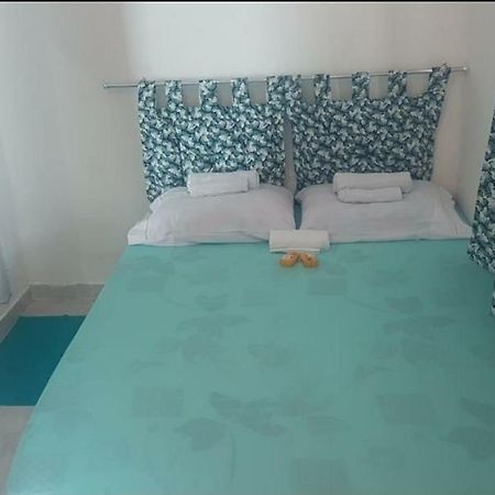 Suites Geriba -Ar Condicionado - Banheiro Privativo - Pertinho Da Praia Búzios 外观 照片